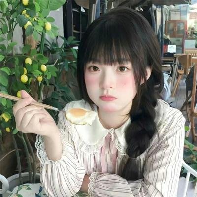 四个孩子走进银行